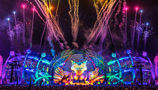 Setting Up Our Hologram Gallery at EDC Las Vegas