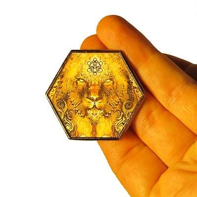 Pin - The Lion Hologram Pin